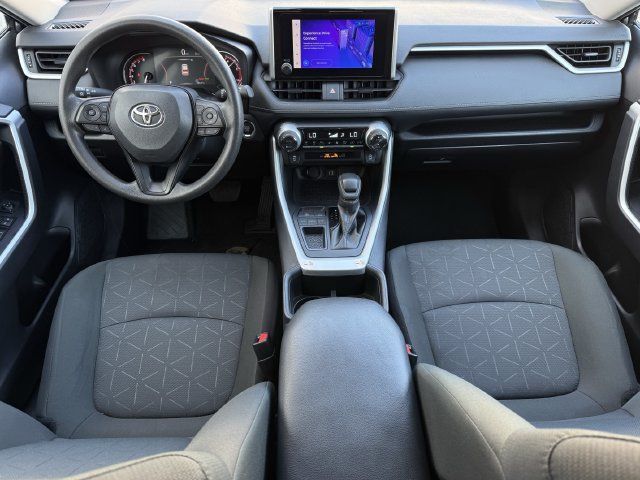 Used 2025 Toyota RAV4 XLE FWD image 11