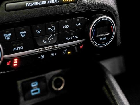 Used 2021 Ford Escape SEL image 35