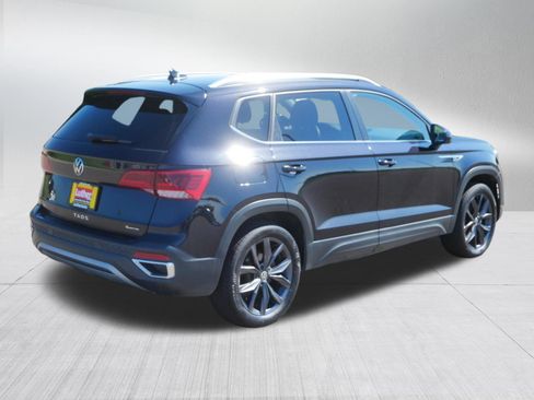 Used 2022 Volkswagen Taos SE AWD/4WD image 7