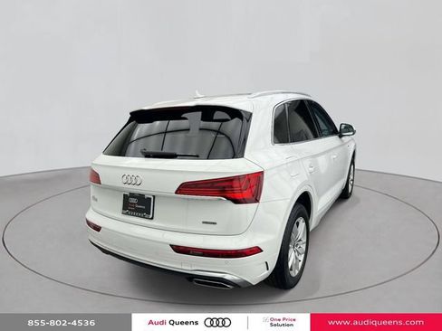 Used 2023 Audi Q5 2.0T Premium w/ Convenience Package AWD/4WD image 4