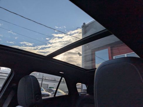 Used 2024 Chevrolet Blazer EV LT image 13