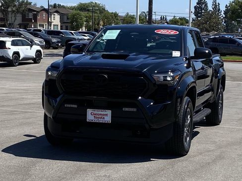 Certified 2024 Toyota Tacoma TRD Sport AWD/4WD image 45
