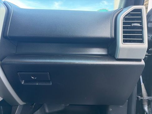 Used 2018 Ford F150 Lariat w/ Equipment Group 502A Luxury image 22