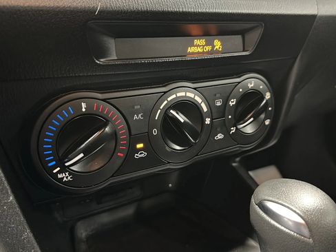 Used 2016 MAZDA MAZDA3 i Sport image 22