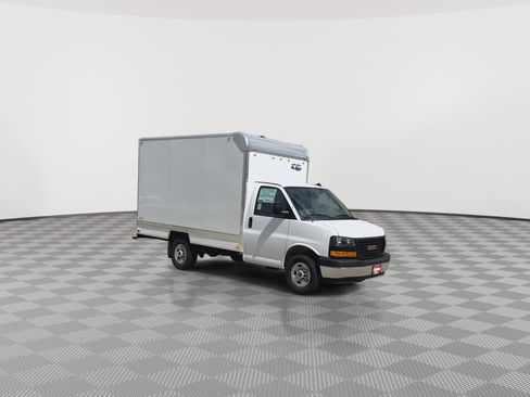 New 2026 GMC Savana 3500 w/ Power Convenience Package RWD image 23