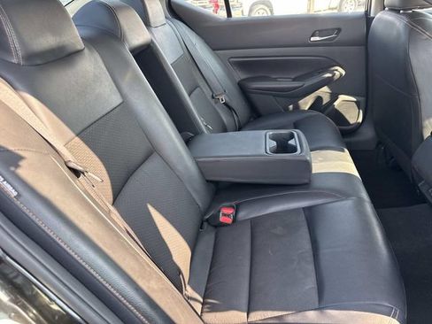 Used 2022 Nissan Altima 2.5 SR image 9