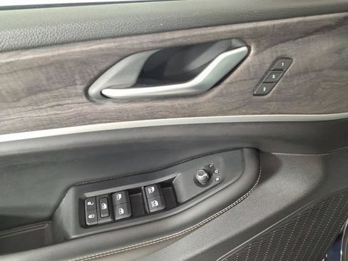 Used 2023 Jeep Grand Cherokee Limited AWD/4WD image 14