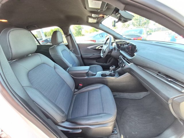 Used 2026 Buick Envista Preferred FWD image 26