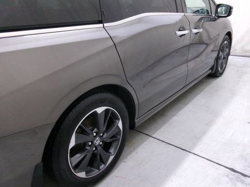 Used 2022 Honda Odyssey Elite image 9
