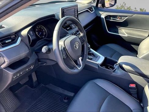 Used 2022 Toyota RAV4 XLE Premium AWD/4WD image 12