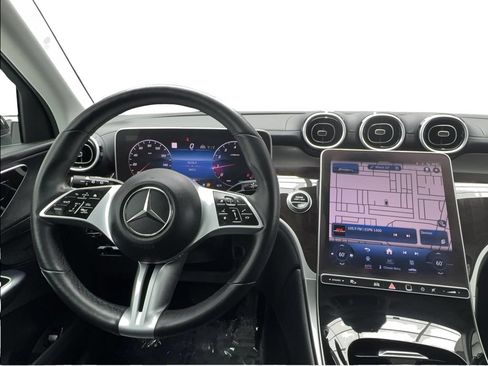 Used 2024 Mercedes-Benz GLC 300 4MATIC w/ Driver Assistance Package image 34