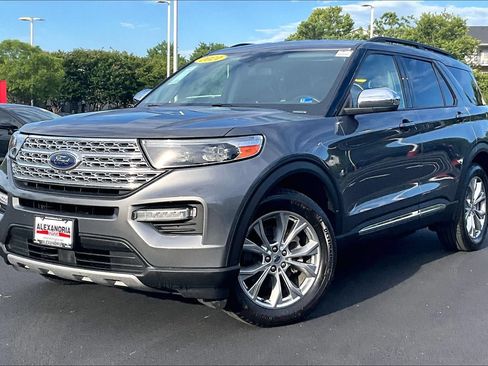 Used 2021 Ford Explorer XLT w/ Equipment Group 202A AWD/4WD image 1