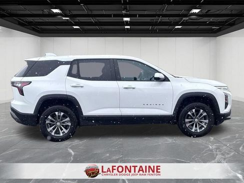 Used 2025 Chevrolet Equinox LT FWD image 6