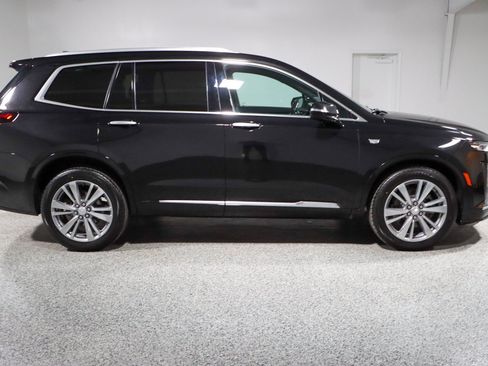 Used 2024 Cadillac XT6 Premium Luxury AWD/4WD image 6