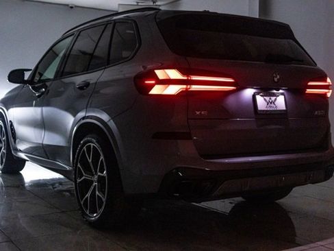Used 2026 BMW X5 M60i image 40