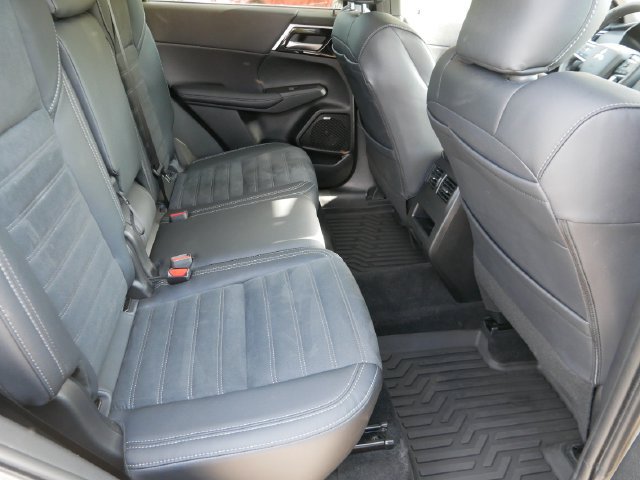 Used 2026 Mitsubishi Outlander SE AWD/4WD image 9