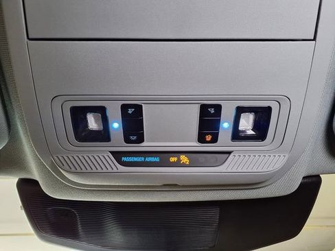 Used 2023 Ford Explorer XLT w/ Equipment Group 202A image 17