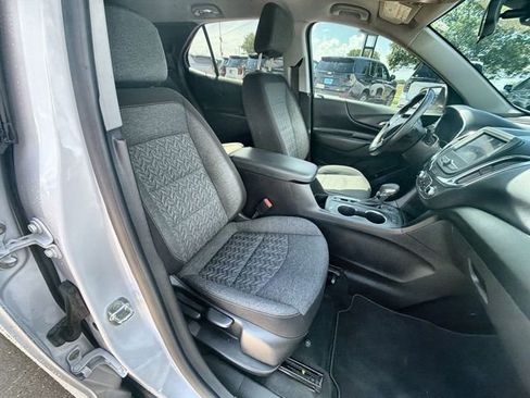 Used 2022 Chevrolet Equinox LT FWD image 27