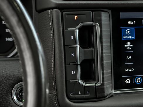 Used 2021 GMC Yukon Denali w/ Denali Premium Package image 23