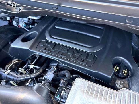 Used 2020 RAM 1500 Laramie w/ Off Road Group AWD/4WD image 34