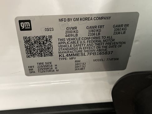 Used 2023 Buick Encore GX Select w/ Safety Package II image 26