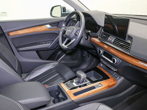 Used 2023 Audi Q5 2.0T Premium Plus AWD/4WD image 23