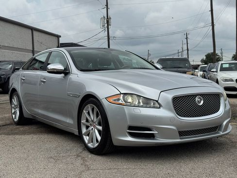 Used 2014 Jaguar XJ L Portfolio RWD image 9