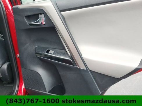 Used 2018 Toyota RAV4 Limited FWD image 22