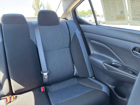 Used 2025 Nissan Versa SV FWD image 30