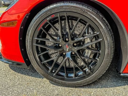 Used 2011 Chevrolet Corvette Z06 RWD image 17