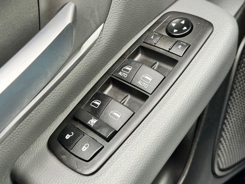 Used 2022 RAM 1500 Big Horn AWD/4WD image 31