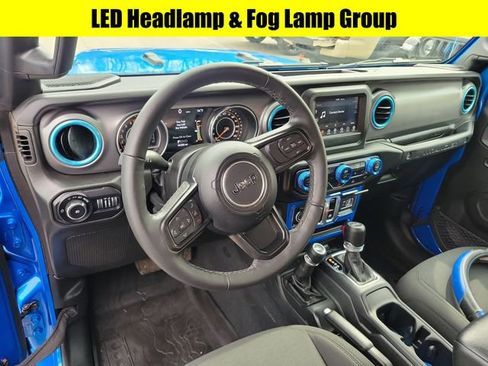 Used 2022 Jeep Wrangler Sport AWD/4WD image 9