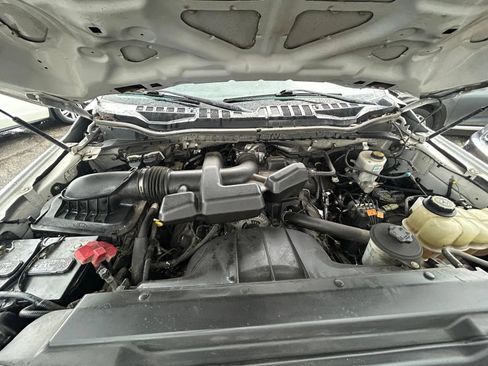 Used 2019 Ford F250 XL w/ Power Equipment Group AWD/4WD image 19