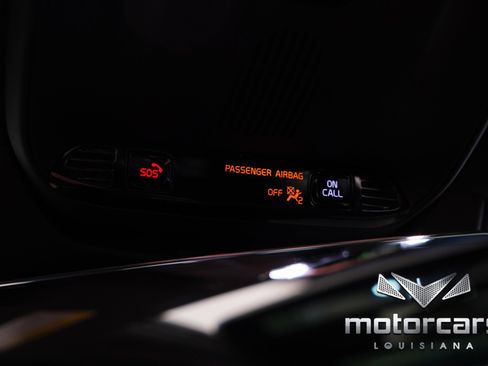 Used 2019 Volvo V90 T5 R-Design image 40