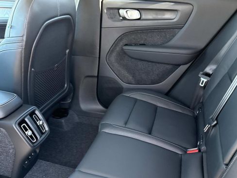 New 2026 Volvo XC40 B5 Ultra w/ Climate Package image 12