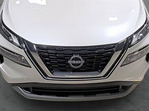 Used 2023 Nissan Rogue SV w/ SV Premium B Package AWD/4WD image 17