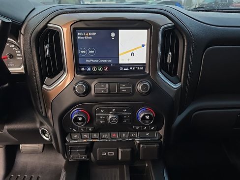 Used 2020 Chevrolet Silverado 1500 High Country image 13