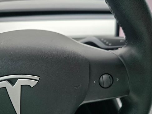 Used 2020 Tesla Model 3 Standard Range Plus image 26