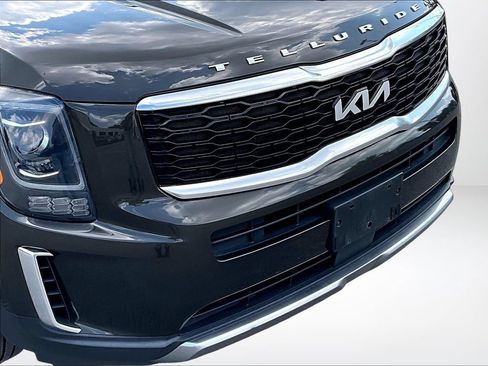 Used 2022 Kia Telluride EX FWD image 30