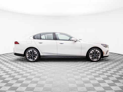 New 2026 BMW 530i xDrive 530i xDrive image 6