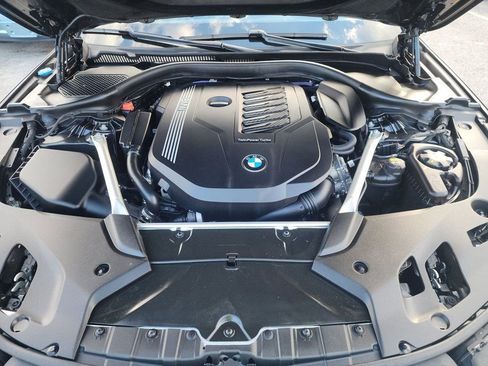 Used 2022 BMW 540i xDrive w/ Executive Package image 15
