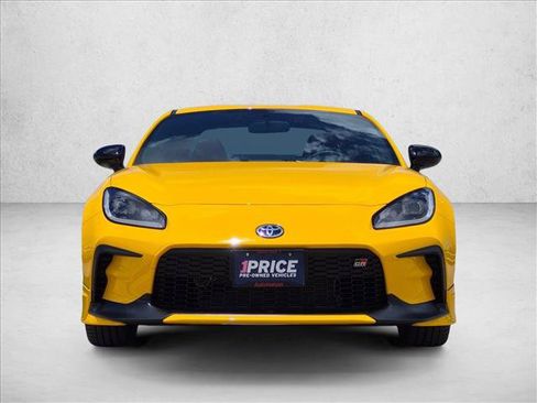 Used 2026 Toyota GR86 YUZU Limited w/ GR Aero Kit RWD image 2