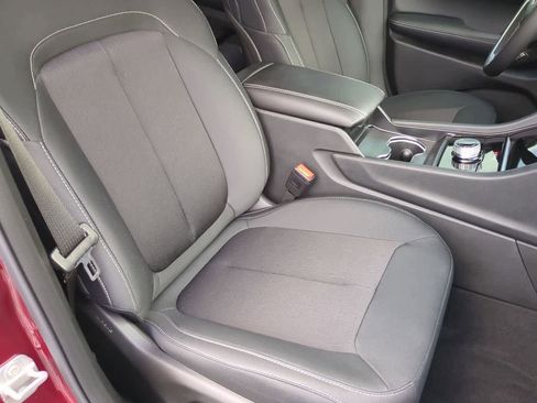 New 2025 Jeep Grand Cherokee Laredo w/ Luxury Tech Group I RWD image 22