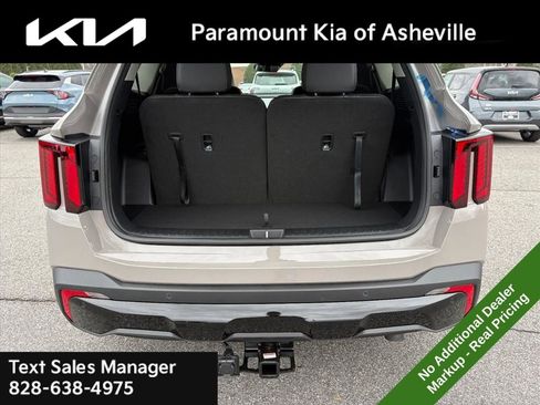 New 2026 Kia Sorento SX image 29