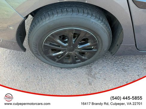 Used 2016 Toyota Prius Four w/ Advanced Technology Package FWD image 27