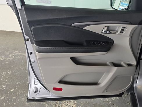 Used 2022 Honda Pilot Special Edition image 31