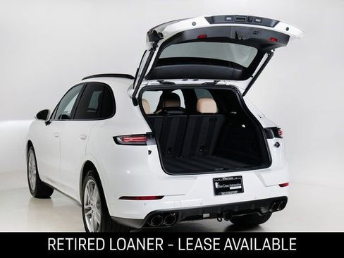 Certified 2025 Porsche Cayenne image 26