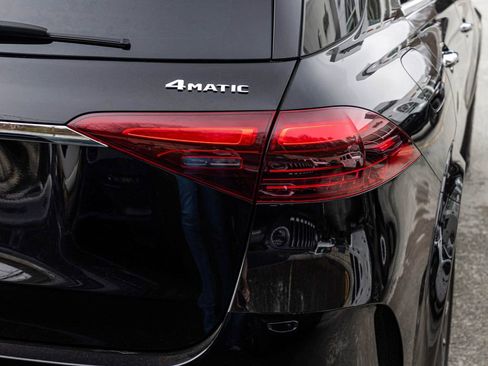 Used 2024 Mercedes-Benz GLE 450 4MATIC image 40