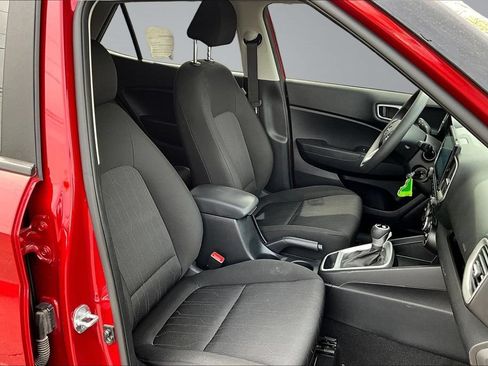 Used 2023 Hyundai Venue SE w/ Cargo Package FWD image 31
