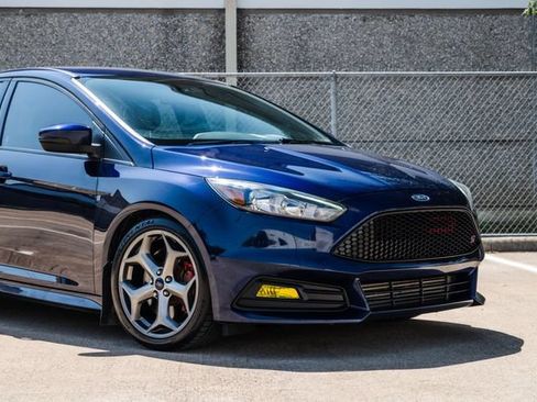 Used 2016 Ford Focus ST FWD image 39